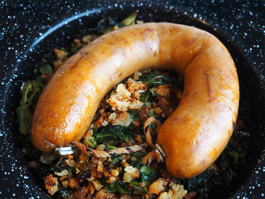 Alheira Assada com Migas de Couve